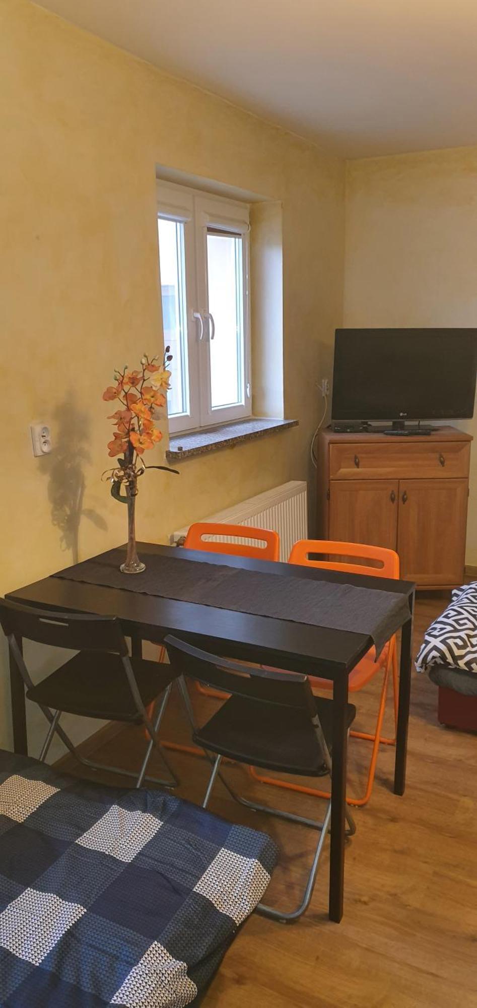 Mieszkanie 6 Osobowe Apartment Tomaszow Mazowiecki Bagian luar foto