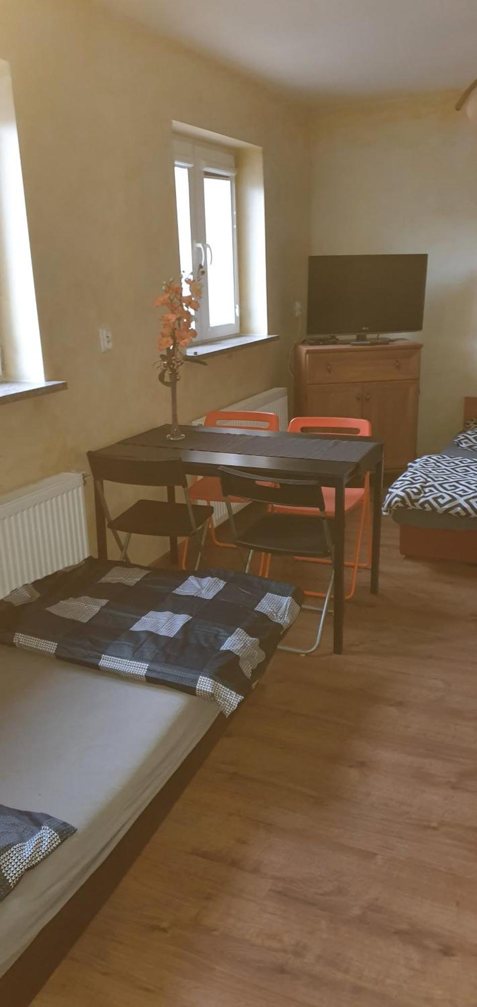 Mieszkanie 6 Osobowe Apartment Tomaszow Mazowiecki Bagian luar foto